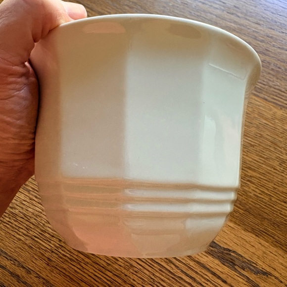 Mount Clemens Pottery Sugar Bowl - Picture 9 of 11